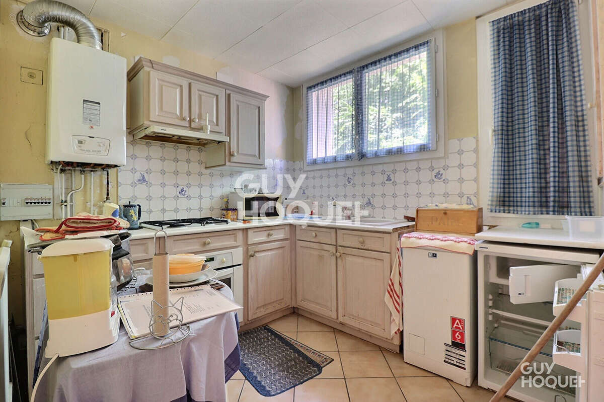 Appartement à SAINTE-GENEVIEVE-DES-BOIS