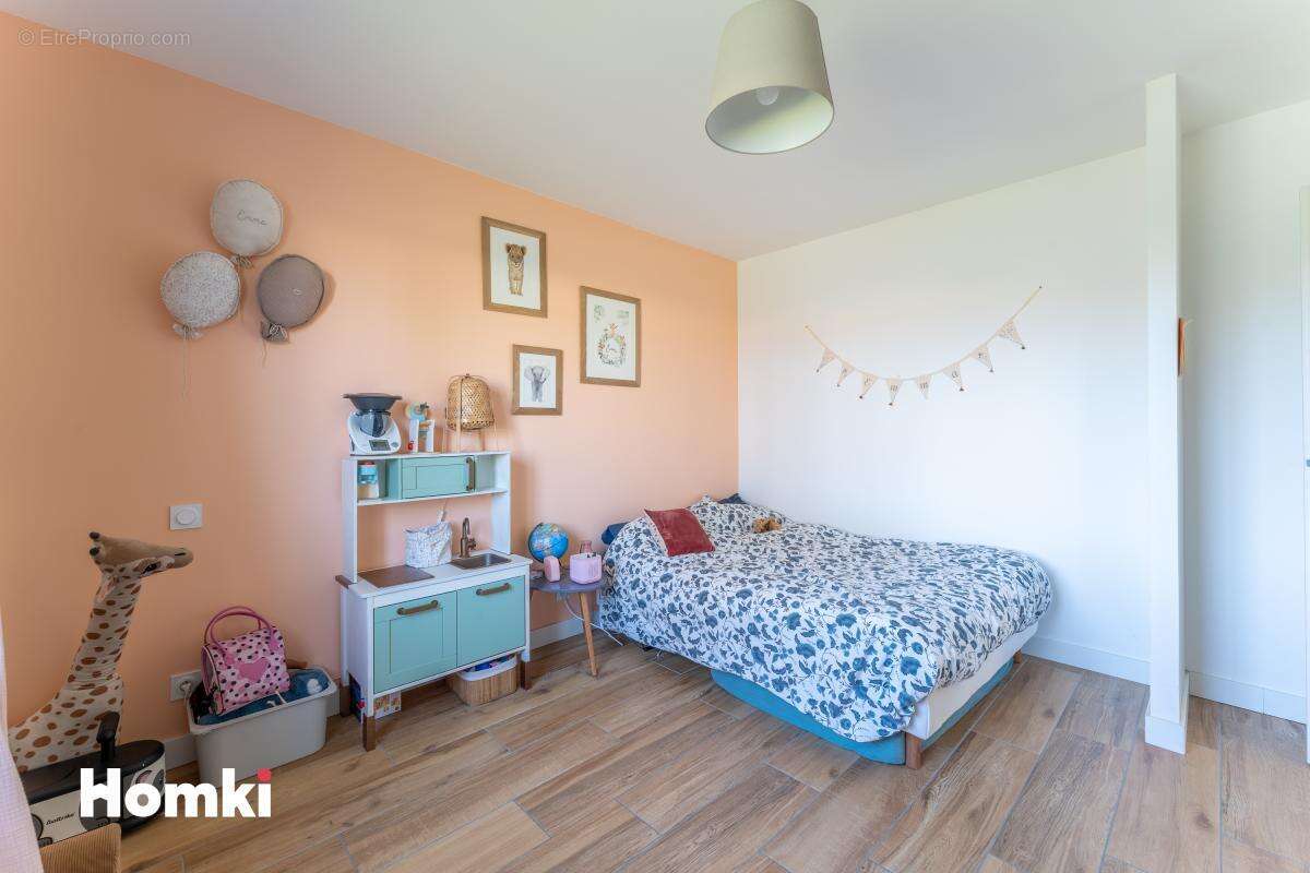 Maison à VILLENAVE-D'ORNON