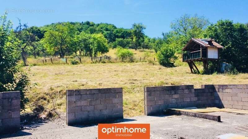 Terrain à BLENOD-LES-TOUL