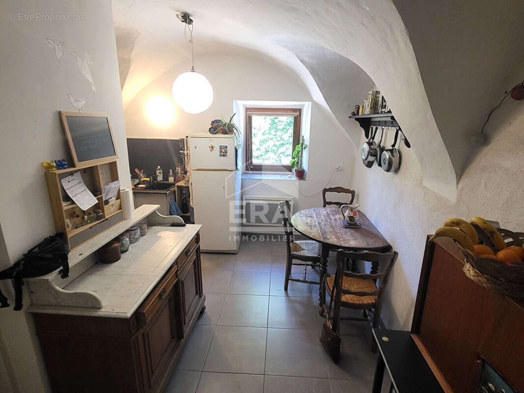 Maison à CHATEAU-ARNOUX-SAINT-AUBAN