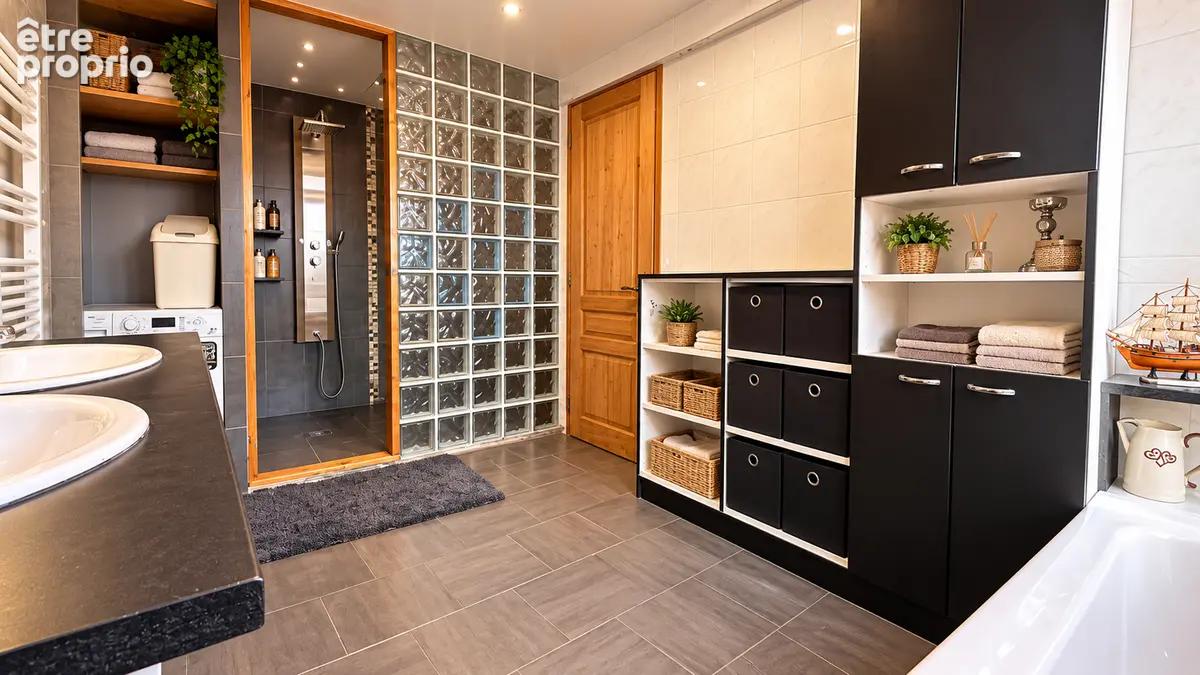 Longère de caractère ? 152 m², beaux volumes & grand double garage - photo 5