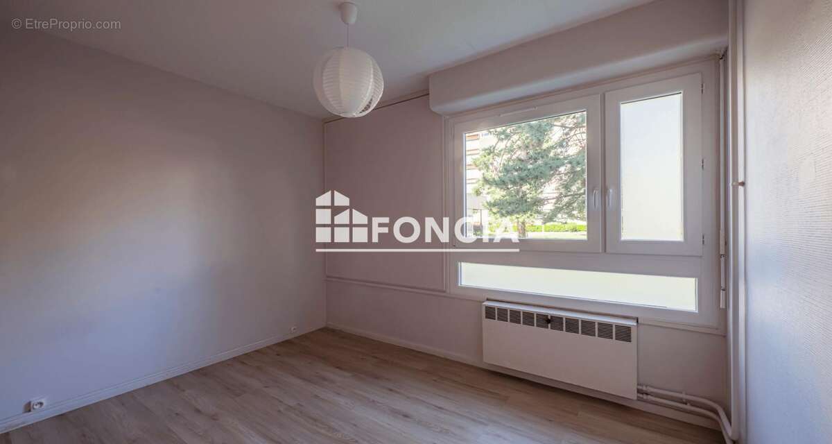 Appartement à OULLINS