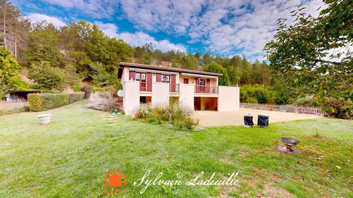 Photo 2 - Maison à LE BUGUE