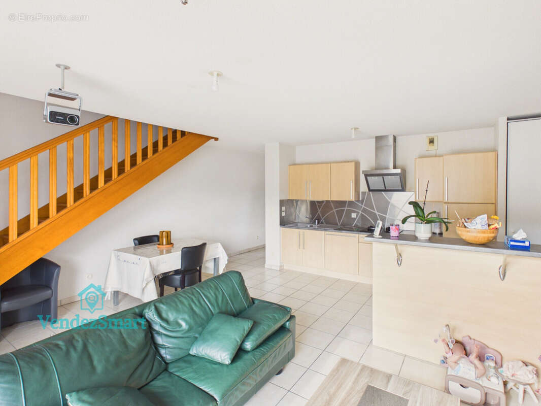 Appartement à VIRY