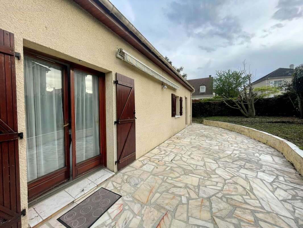 Maison à CHELLES
