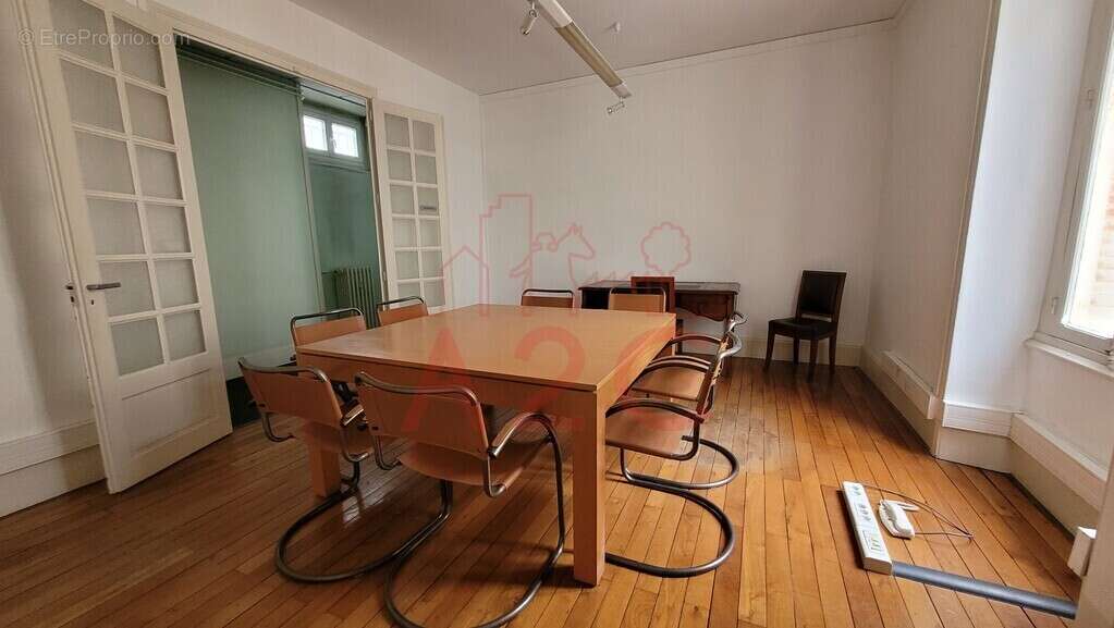 Commerce à LA ROCHE-SUR-YON