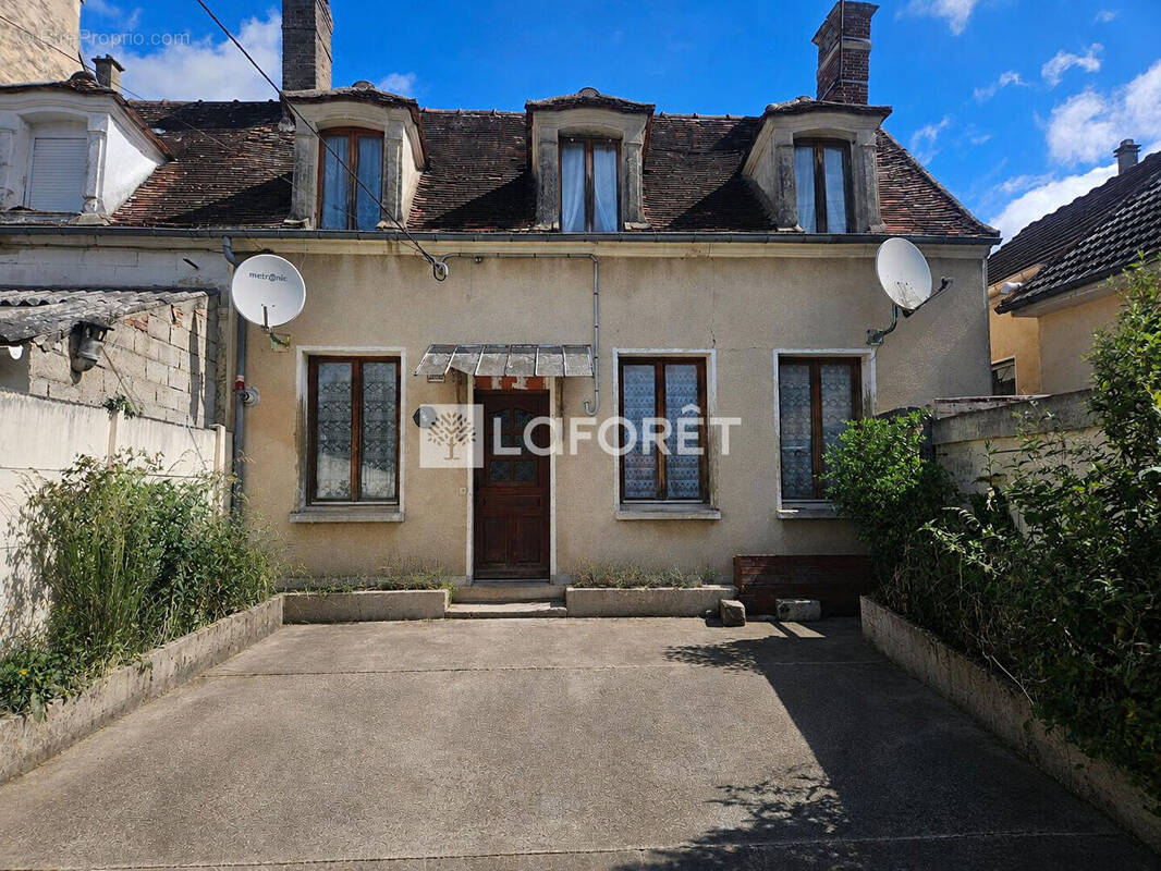 Maison à BURY