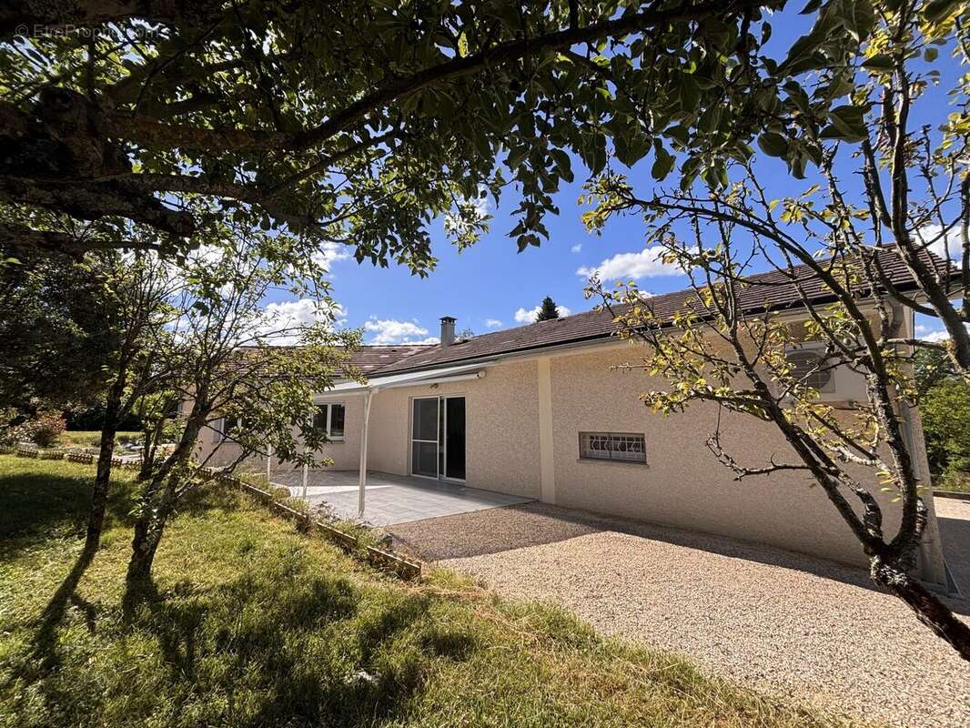 Maison 115 m² à Saint-Hilaire-De-La-Cote  - photo 5