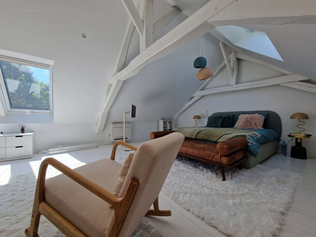 Maison à LA CHAPELLE-SAINT-MESMIN