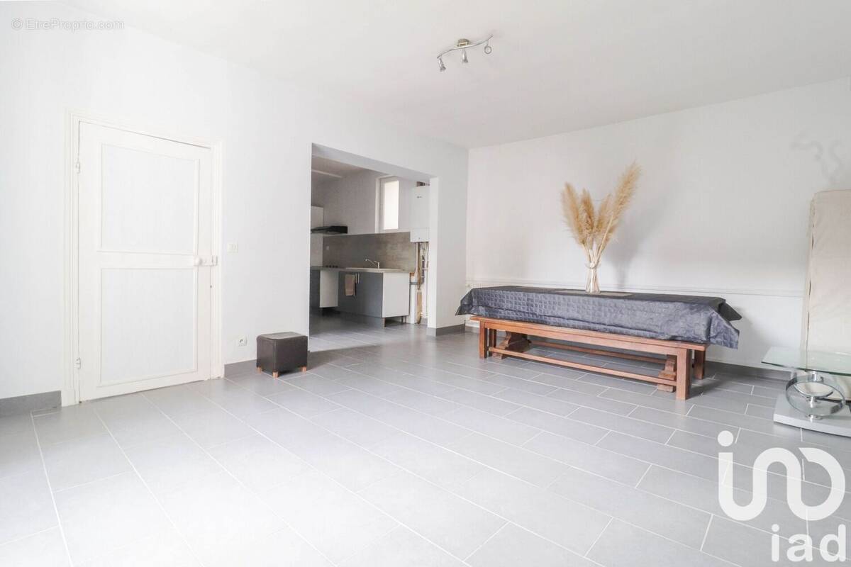 Photo 1 - Maison à SAULX-LES-CHARTREUX