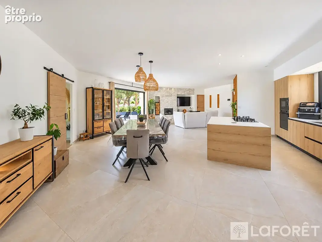 CALVI Élégante villa contemporaine de plain-pied avec piscine à débordement - photo 6
