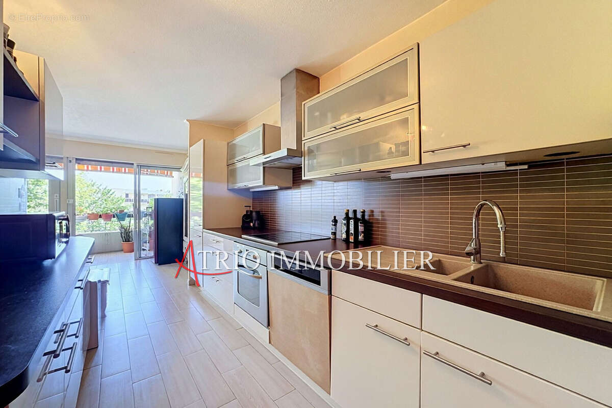 Appartement 75 m² à Villeneuve-Loubet  - photo 4