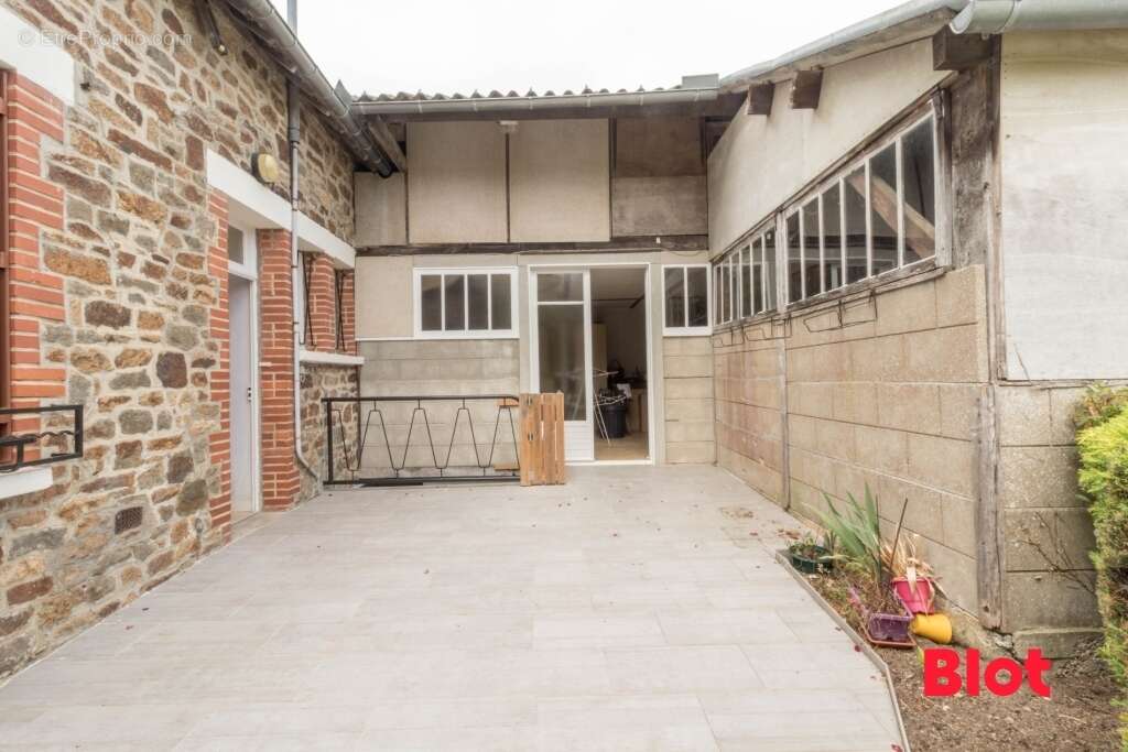 Maison à SENS-DE-BRETAGNE