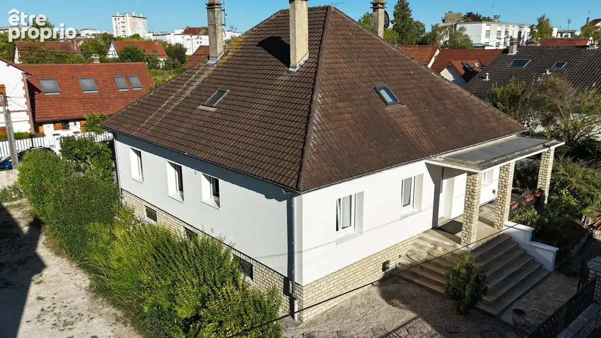 Maison d'architecte de 210 m2 sur la commune de Les Noës Près Troyes - photo 2