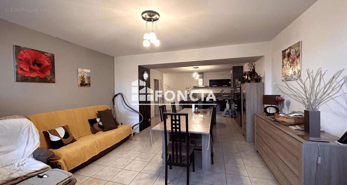 Appartement à VIRIGNIN