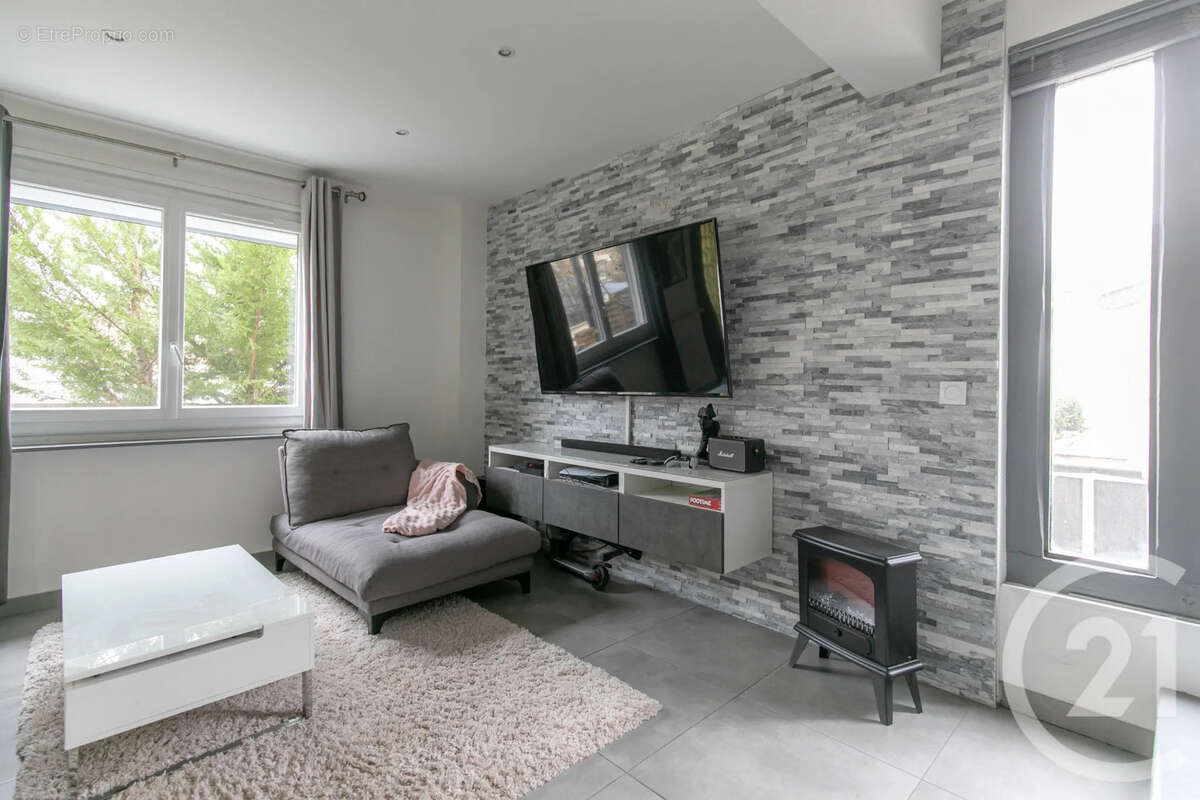 Maison à CHAMPIGNY-SUR-MARNE