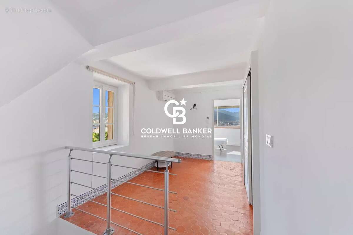 Maison de village vue mer, appartement indépendant avec jardin - 83320 Carqueiranne - photo 17