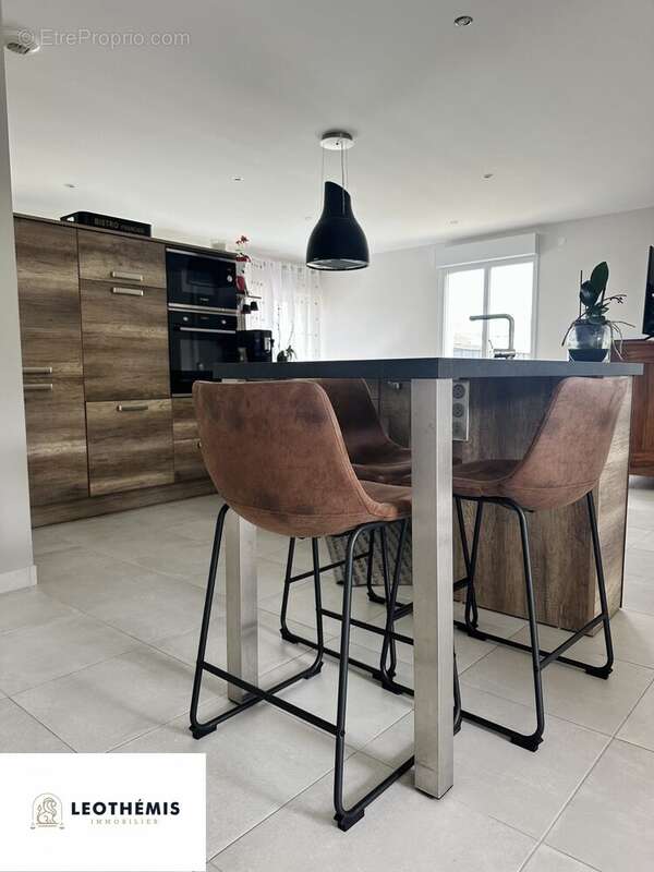 Maison à SAINT-JUST-LUZAC