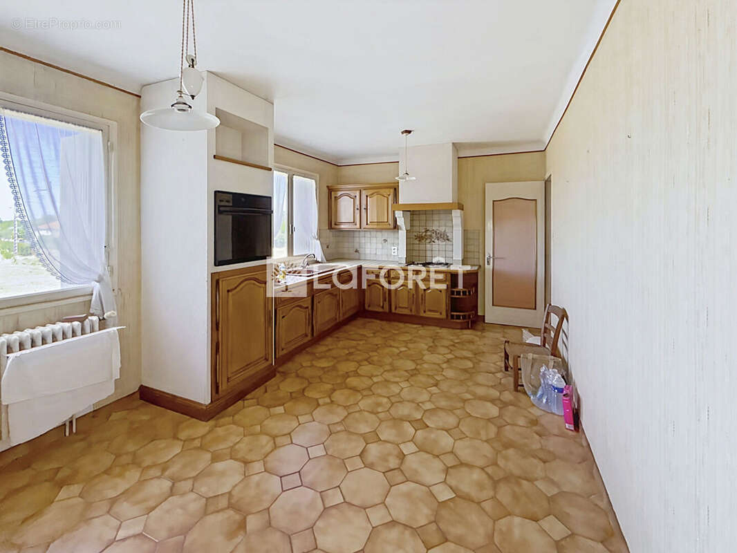 Maison à vendre à LAVIT - 5 pièces avec piscine et jardin - photo 6