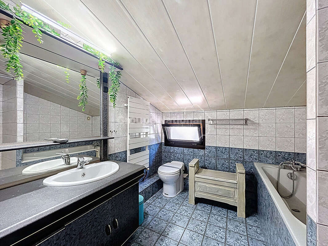 Uchaux, propriété avec gîte 205m² , possibilité revenu locatif, 4870m² de terrain arboré avec piscine - photo 22