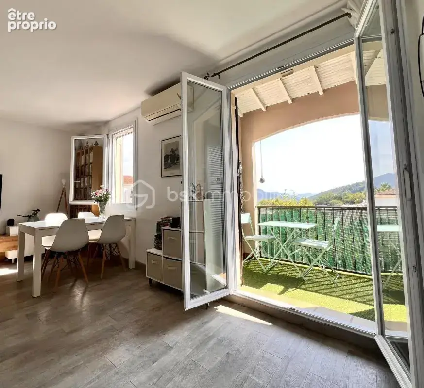 Châteauneuf-grasse – place des pins – 3 pièces 66 m² – dernier étage – balcon – calme - photo 3