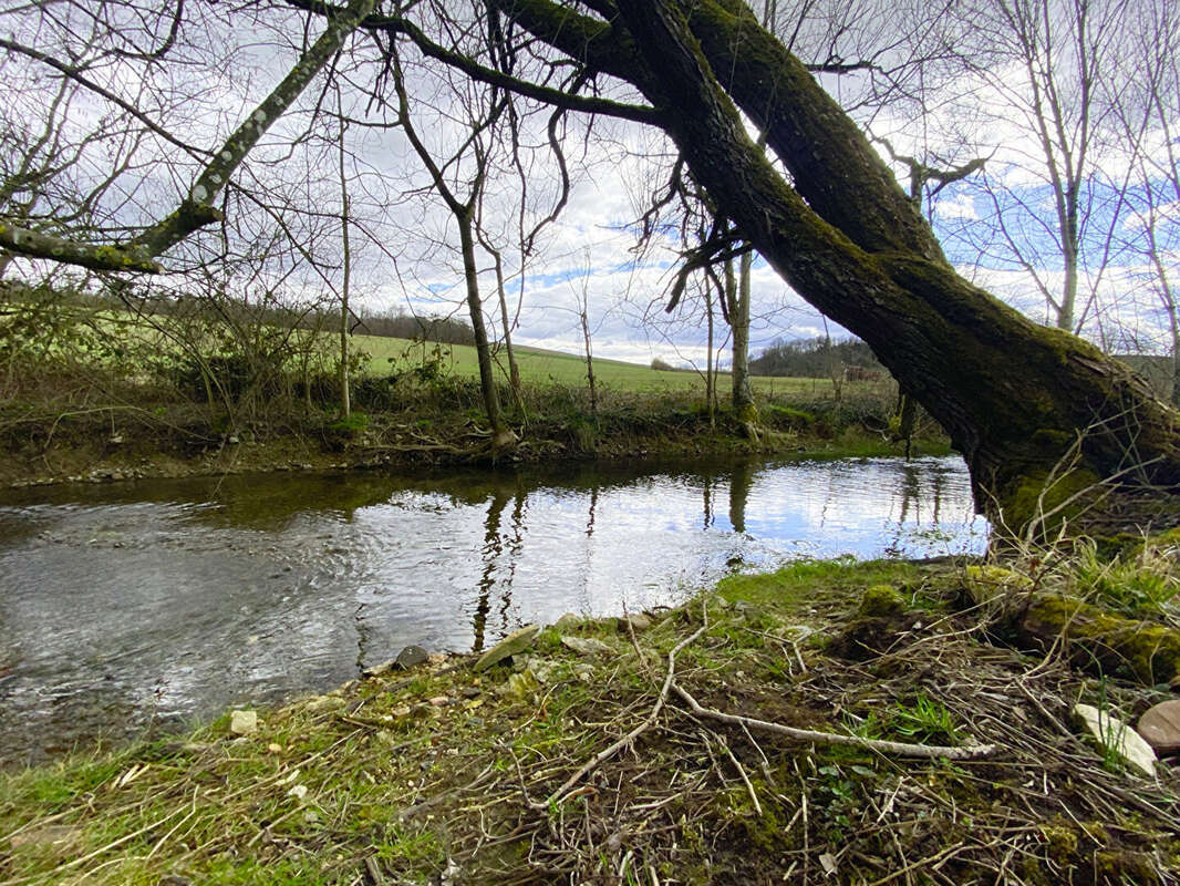 Maison à COUSANCES-LES-TRICONVILLE