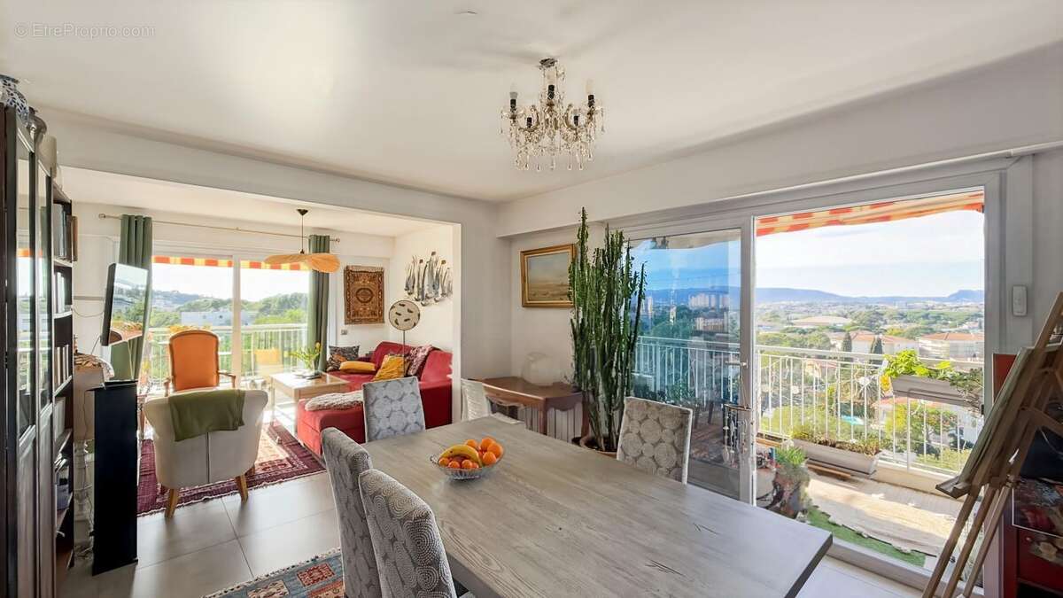 Appartement à SAINT-RAPHAEL