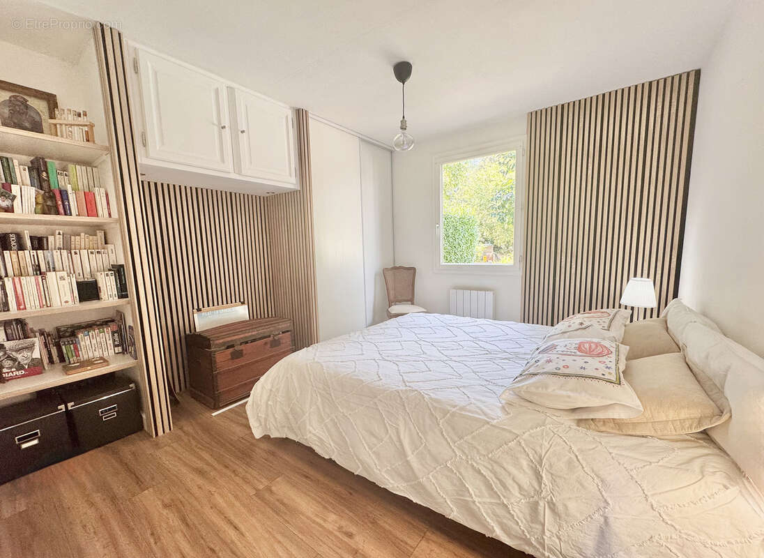 Maison à SAINT-CEZAIRE-SUR-SIAGNE