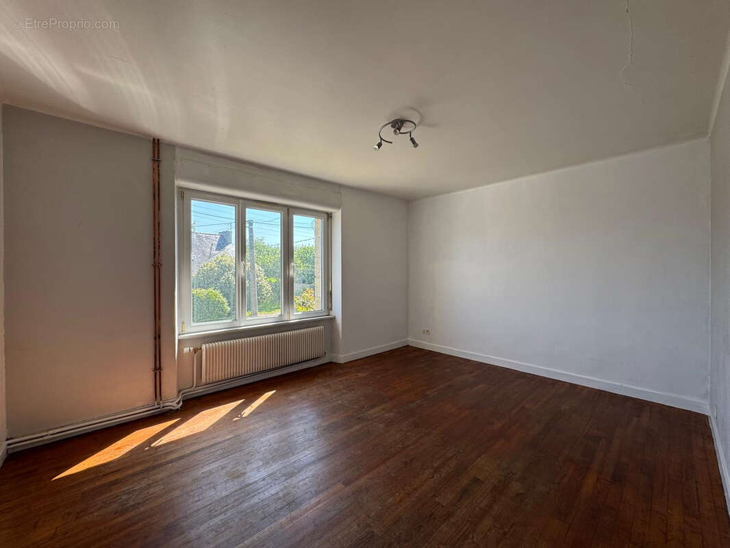 Maison à ERGUE-GABERIC