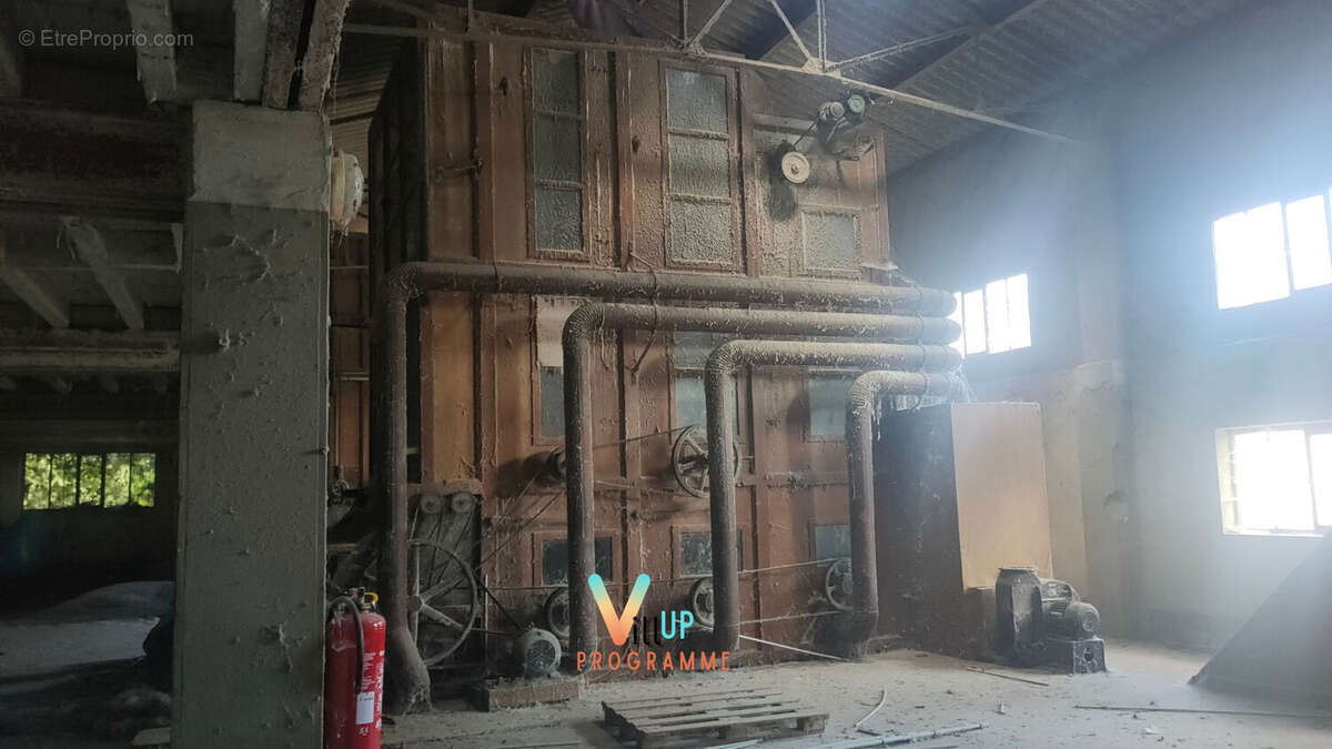 Commerce à TONNERRE