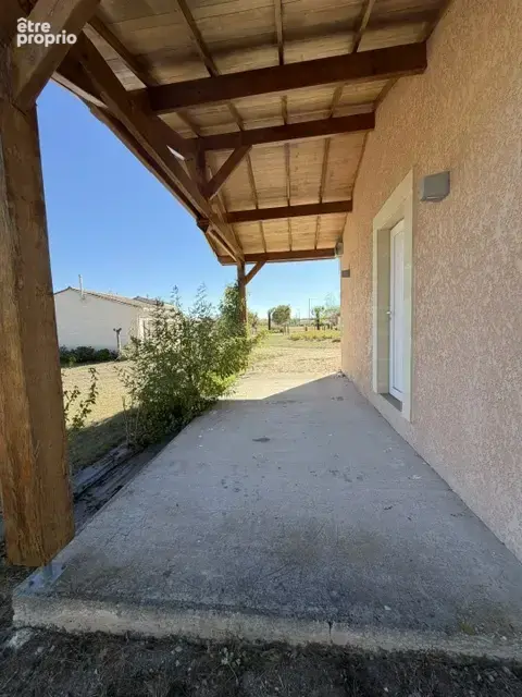 MAISON de plain pied 3 CHAMBRES sur plus D'UN HECTARE et triple garage - photo 17