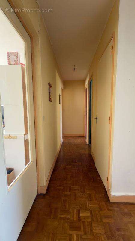 Appartement à NEUILLY-PLAISANCE