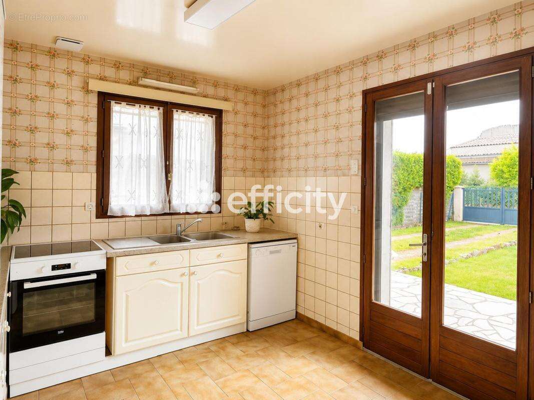 Maison 110 m² à Meschers-Sur-Gironde  - photo 3