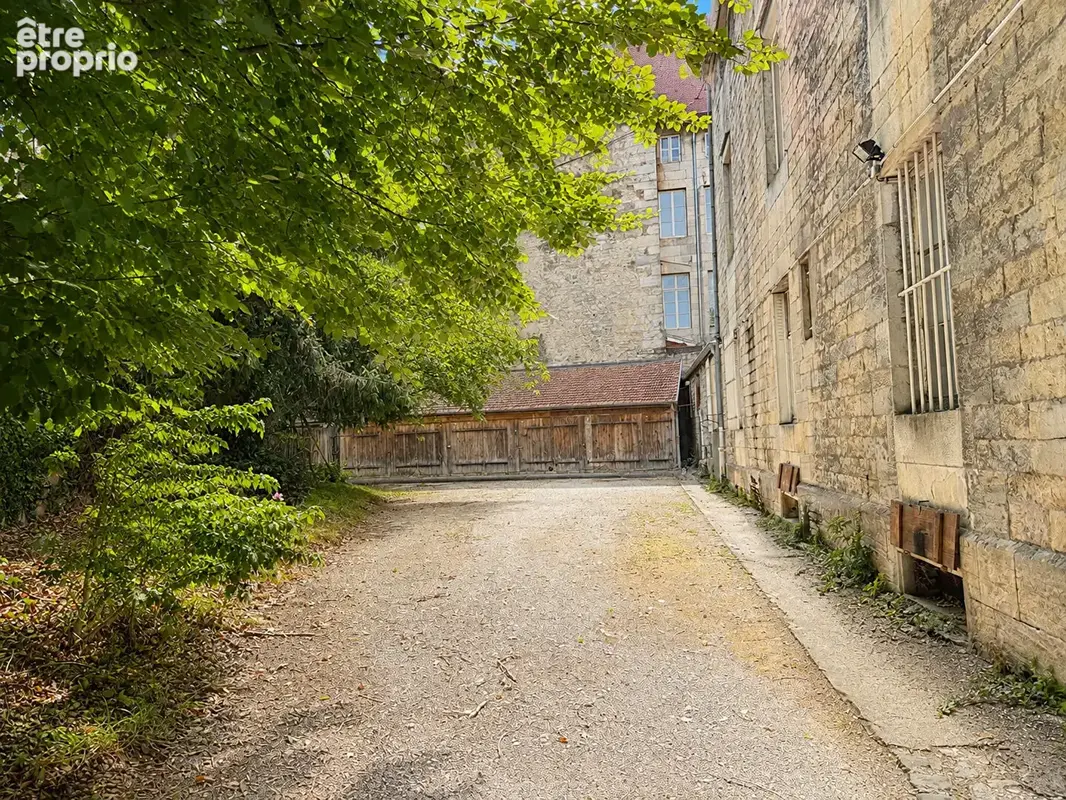 Appartement 18 pièces 541 m² à vendre à Besancon (25000) - photo 2
