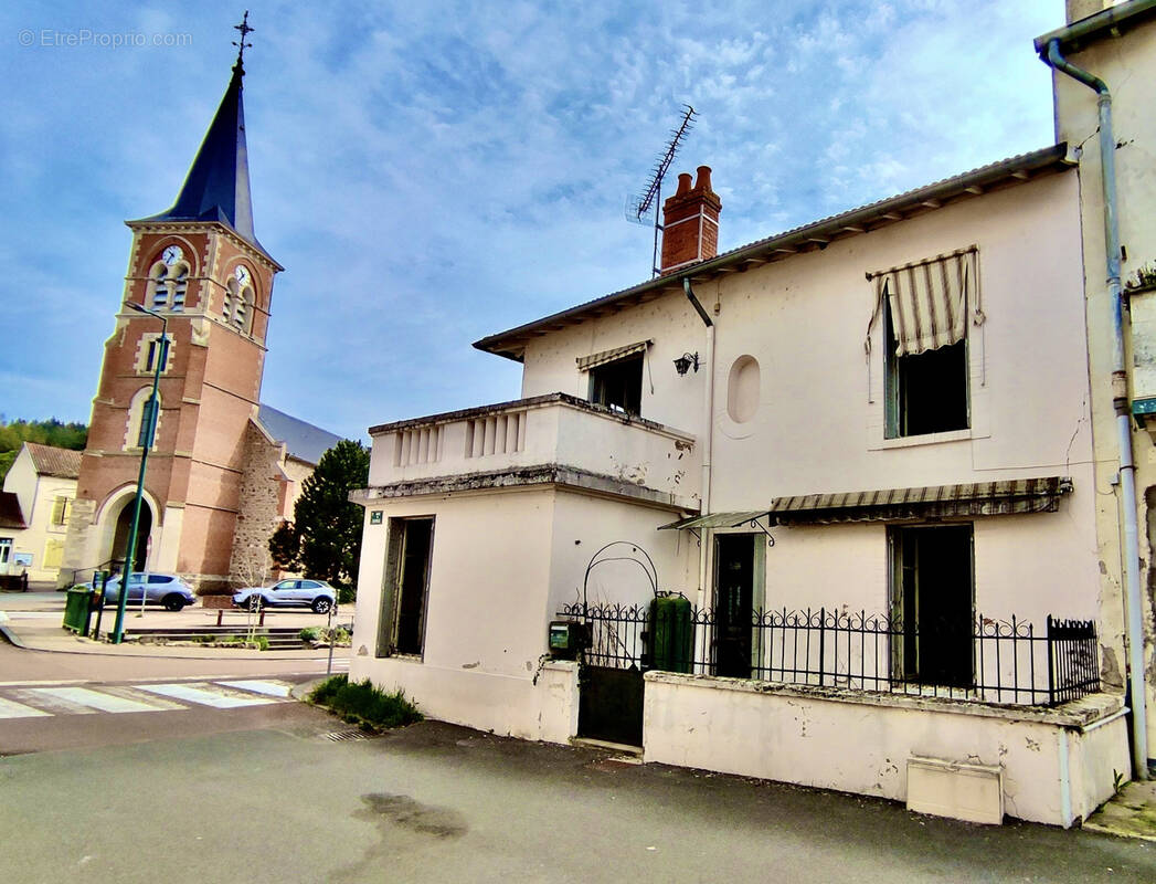 Maison à MARIOL