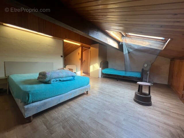 Appartement à SIX-FOURS-LES-PLAGES