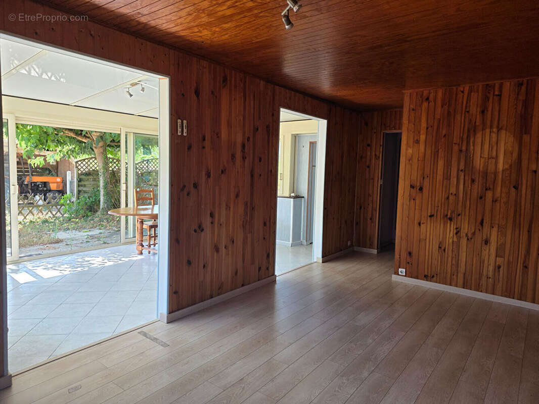 Pied à terre à vendre à 400 mètres de la plage et de l'évcole de voile 56760 PENESTIN commune littorale en MORBIHAN SUD - photo 8