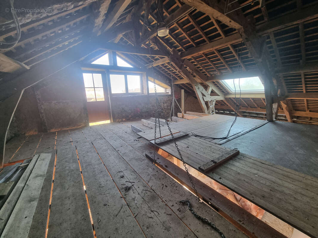 Maison à CORPS-NUDS