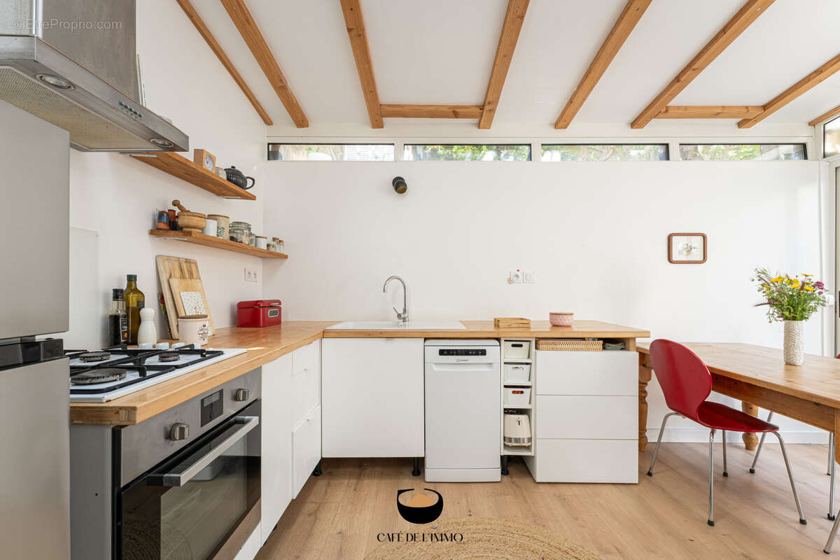 Appartement à MARSEILLE-6E