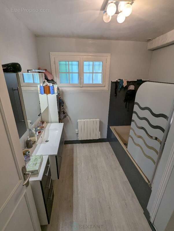 Maison à SAINT-ETIENNE-DU-ROUVRAY