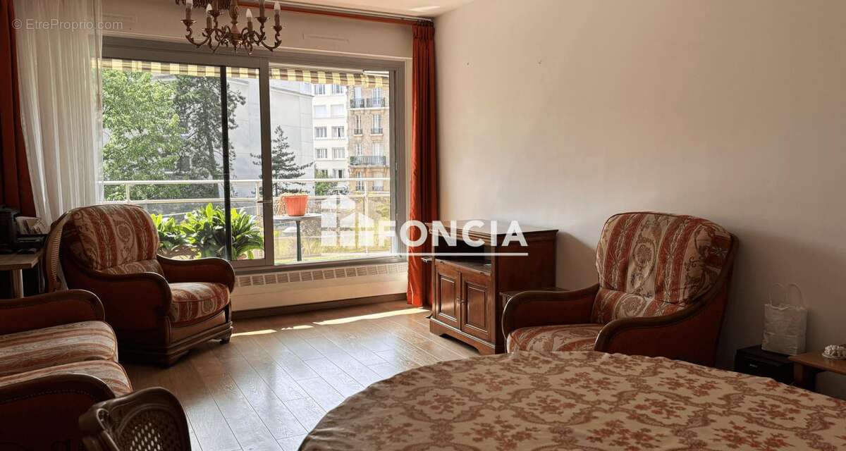 Appartement à PARIS-12E
