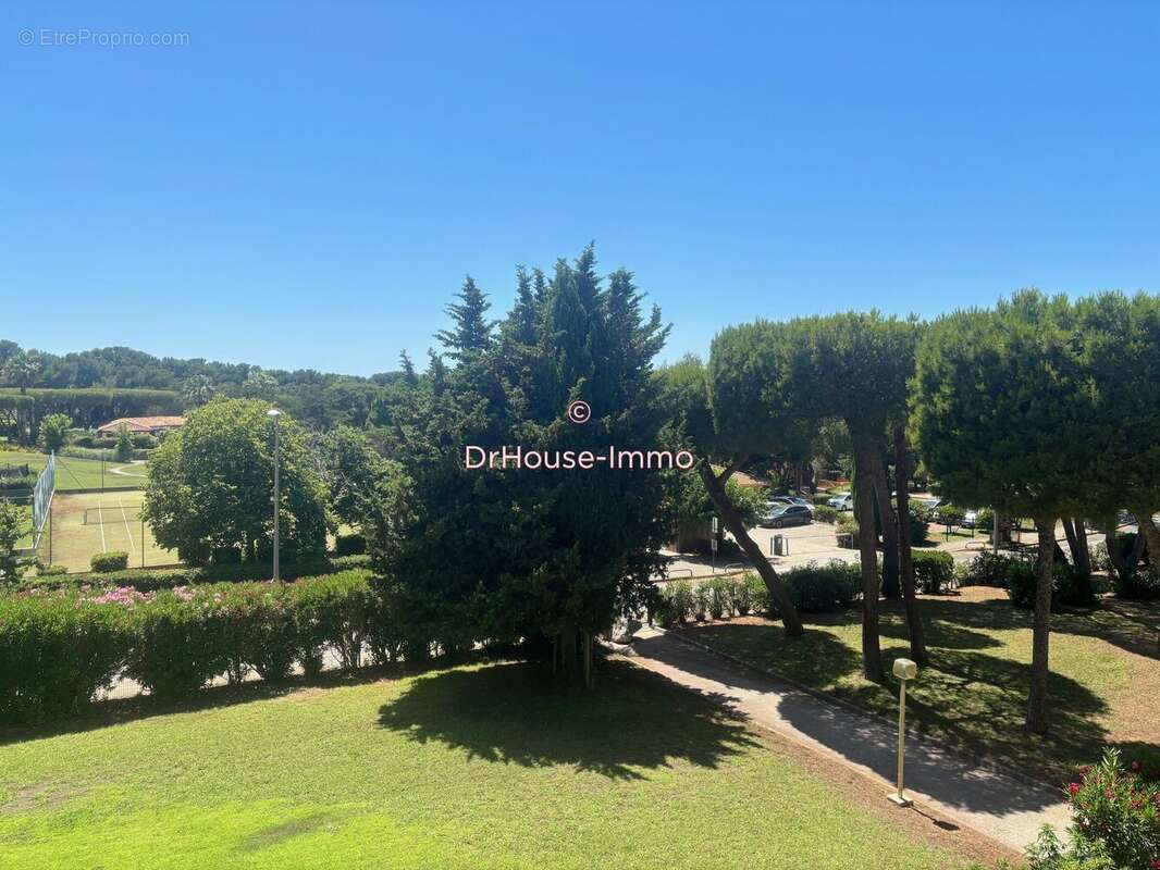 Appartement à SIX-FOURS-LES-PLAGES