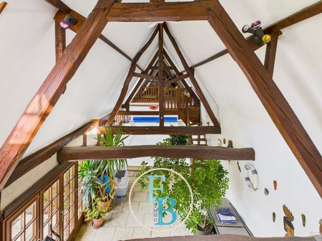 Maison à LE BEC-HELLOUIN