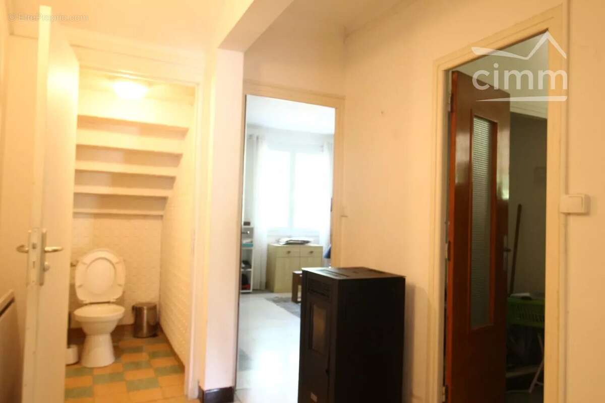 A vendre villa de 212 m² habitables avec un logement en rez de chaussée sur terrain de 5340 m² - photo 15