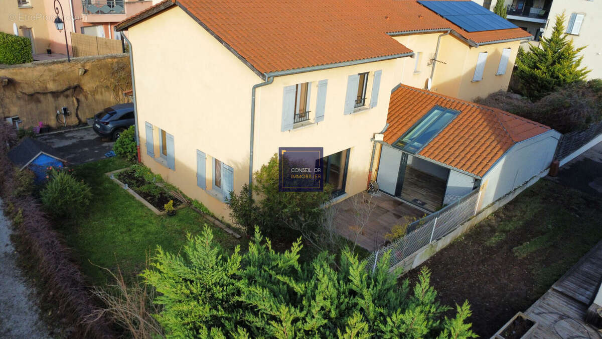 Maison à MILLERY