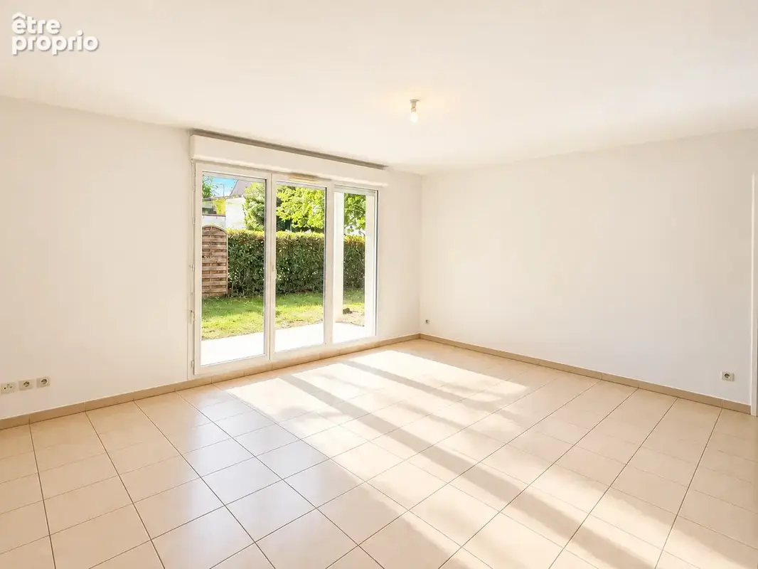 APPARTEMENT T3 de 62 M2 avec 10 M2 de terrasse et 43 M2 de jardin + 2 PK - photo 3