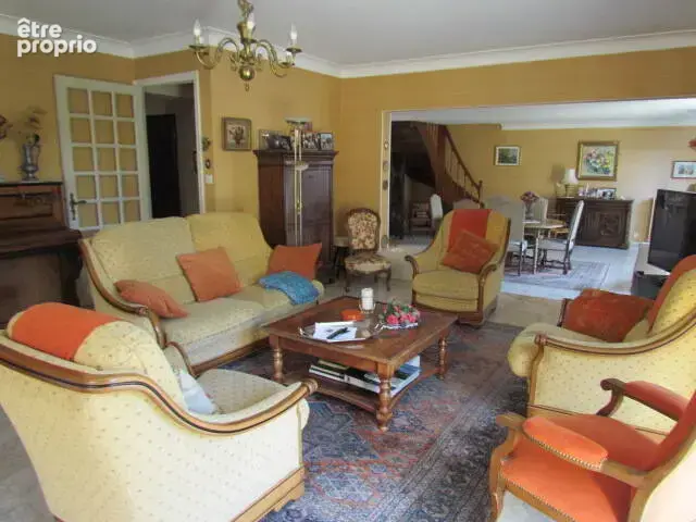 Au cœur du bourg de la Meilleraye de Bretagne, Belle propriété familiale de 200 m² - photo 7