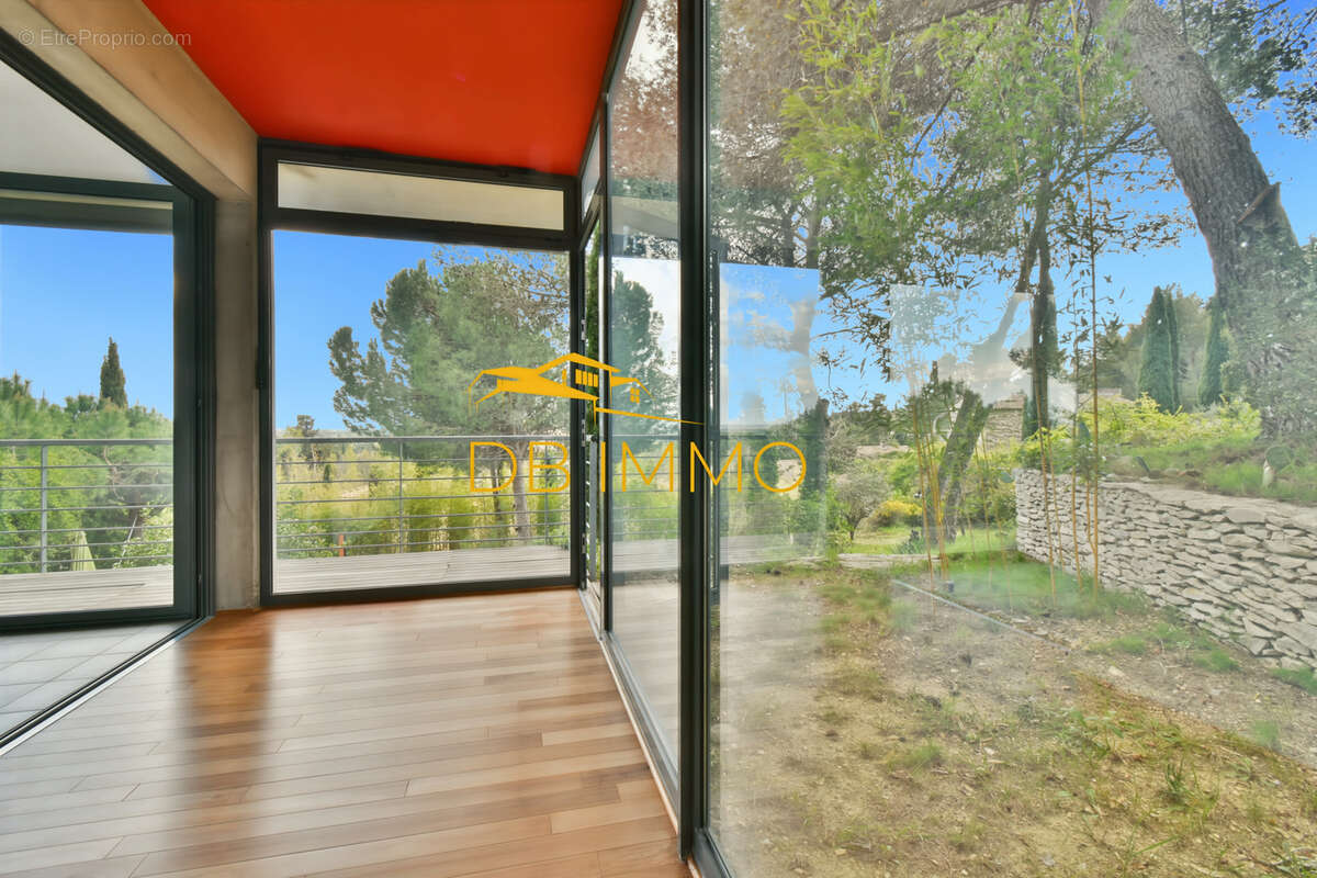 Maison à VILLENEUVE-LES-AVIGNON