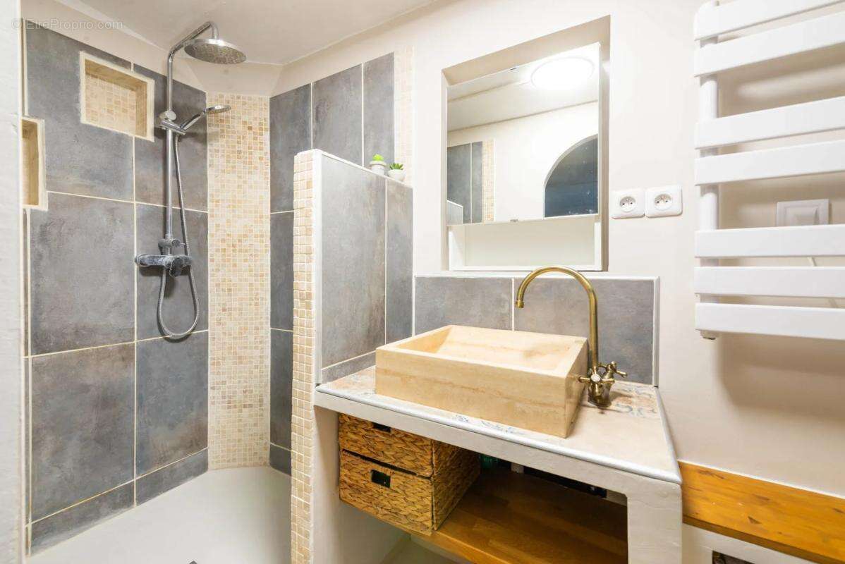 Appartement à COLOMBES