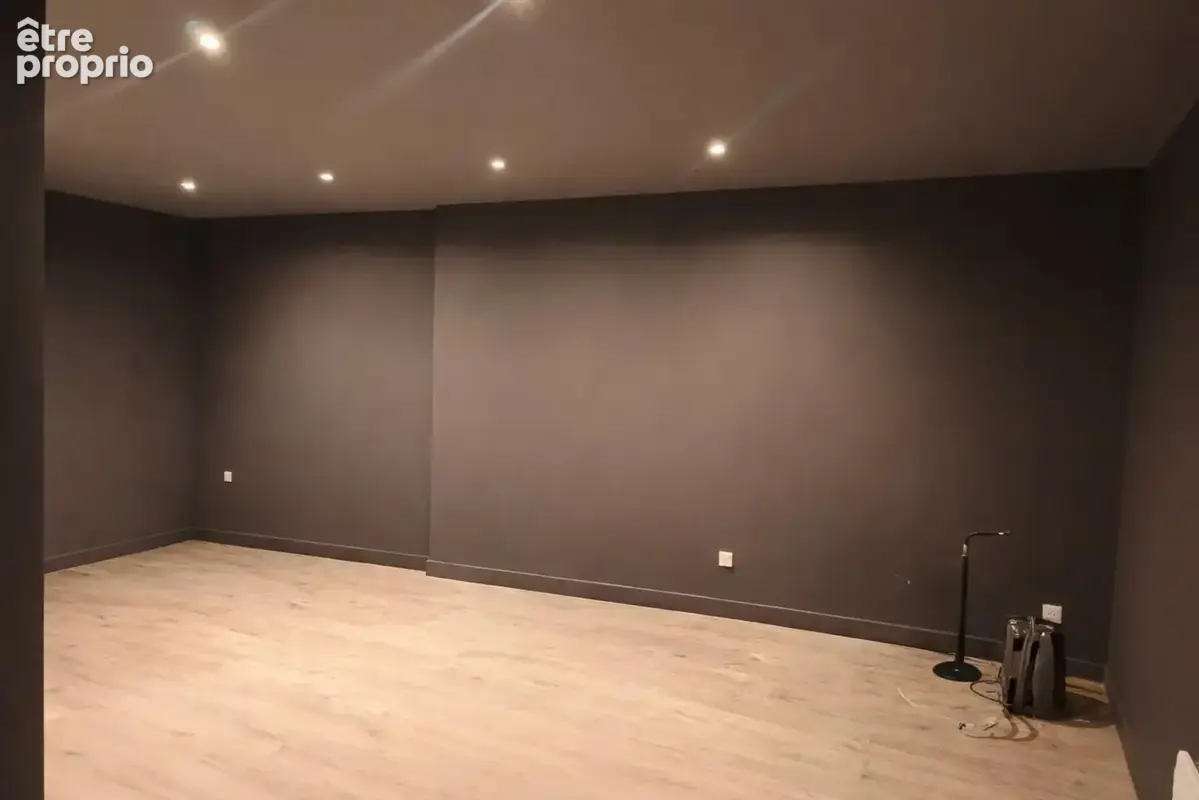 Immeuble de 300 m2 - photo 6
